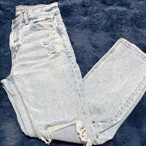 American Eagle Outfitters Light Wash Boyfriend Jeans